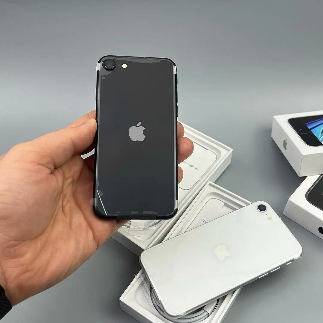 iPhone SE 2nd Gen side view - Legacy Luxury Store Ghana