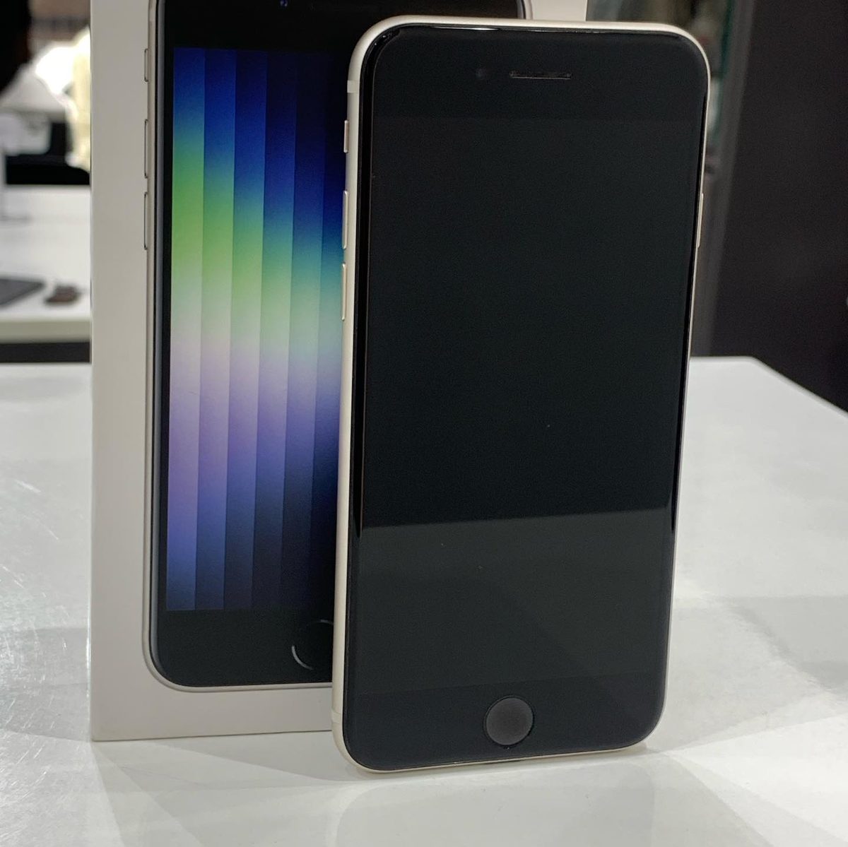 iPhone SE 3rd Gen starlight with original box - Legacy Luxury Store Ghana